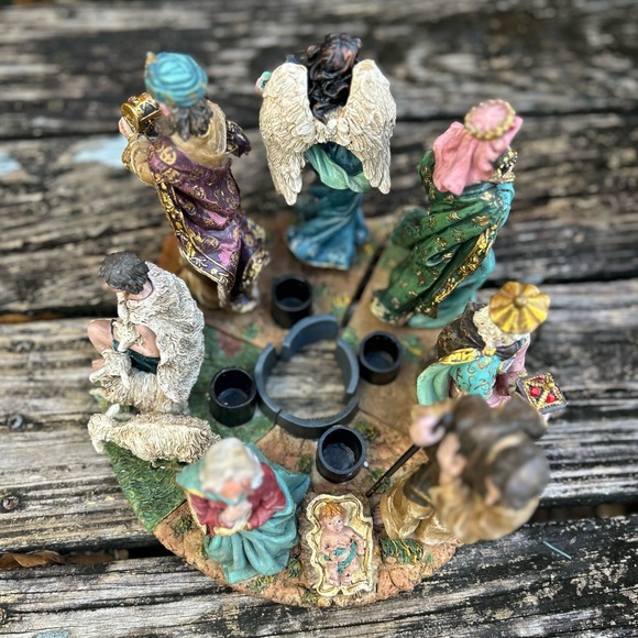 Nativity Advent Candle Holder 4 Piece Holy Family Nativity Scene 4 Candle/Votive - Picture 7 of 12